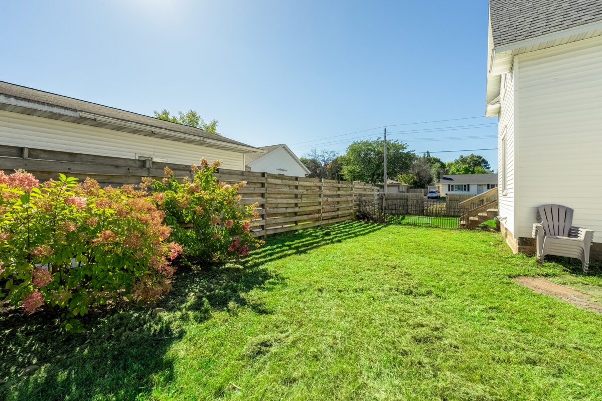 3241 Starr Avenue, Eau Claire, WI — photo 8