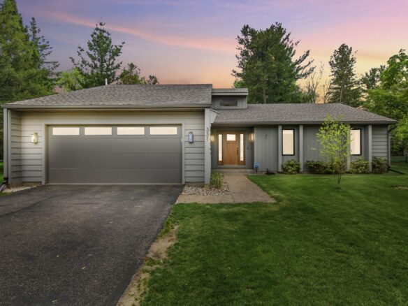 331 Hamilton Avenue, Eau Claire WI 54701 - Residential house for sale - MLS #1601636 - image1