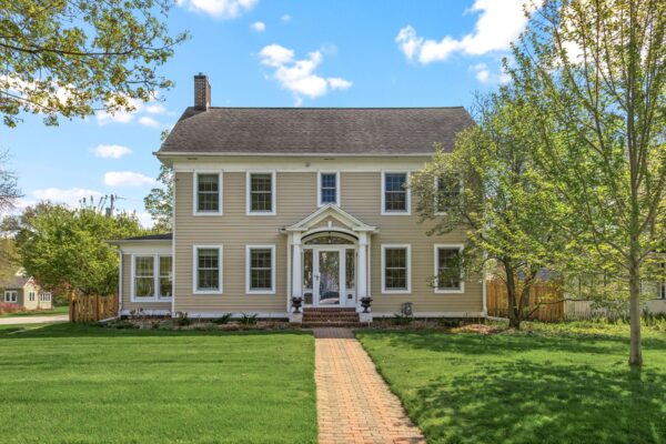 Residentialhouse for sale picture with an address of  339 McKinley Avenue in Eau Claire and a list price of 564900