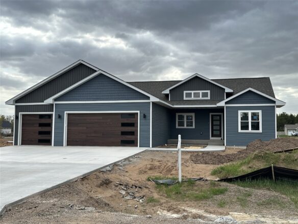 3570 113th Street, Chippewa Falls WI — $499,900