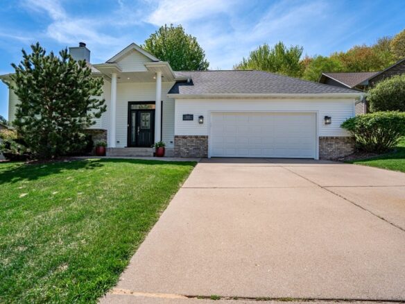 3615 Wintergreen Court, Eau Claire WI — $425,000