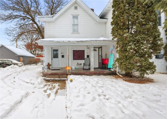 505 W Willow 1-2, Chippewa Falls WI — $239,900