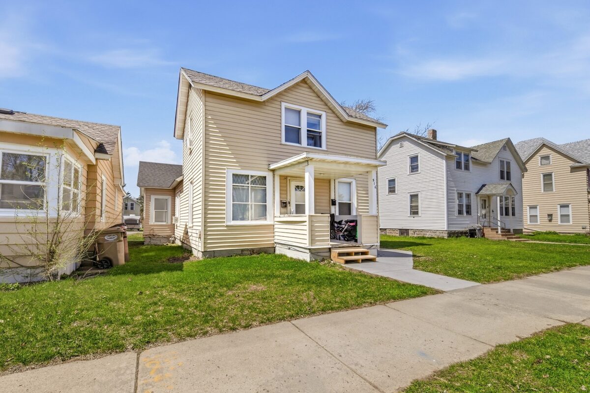 516 Cochrane Street 1&2, Eau Claire, WI — photo 2