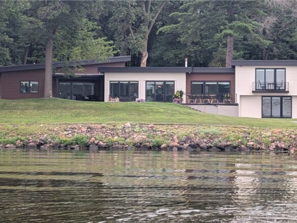 5839 North Shore Drive, Eau Claire WI — $1,699,000