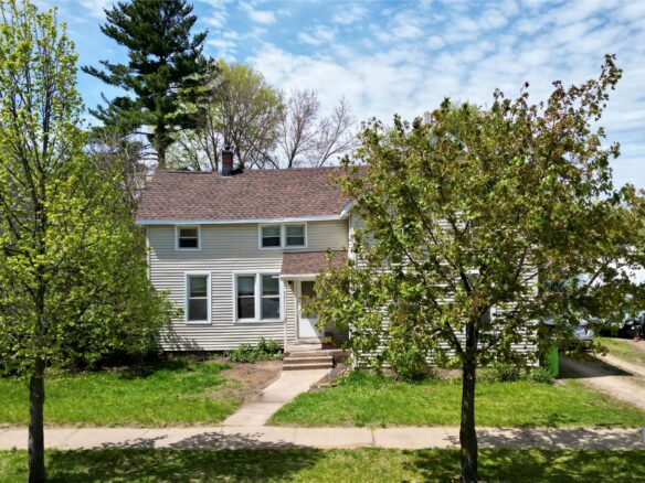 628 Germania Street 1-3, Eau Claire, WI