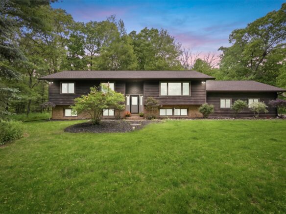 642 S 57th Avenue, Eau Claire WI — $409,900