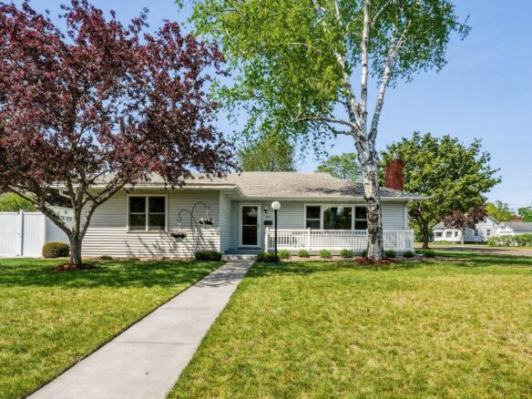 800 Stanley Street, Chippewa Falls WI — $375,000