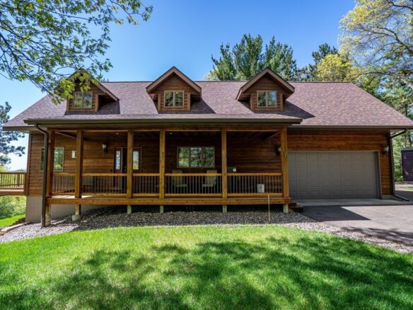 8199 19th Avenue, Eau Claire WI — $985,000