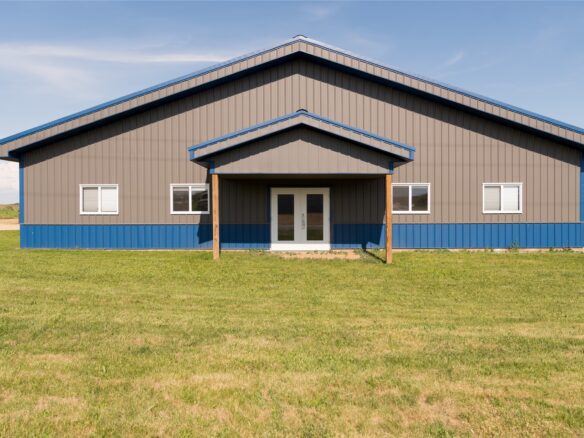 860 Gaylord Avenue, Mondovi WI — $999,500