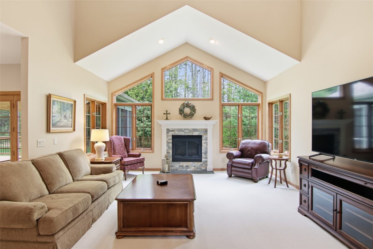 E4400 Pinewood Circle, Eleva, WI — photo 8