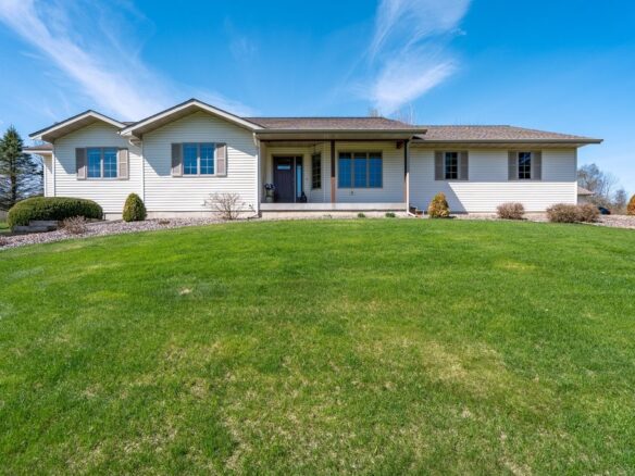 E5008 County Road BB, Menomonie WI — $599,900