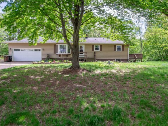 N3762 990th Street, Eau Claire WI 54703 - Residential house for sale - MLS #1601457 - image1