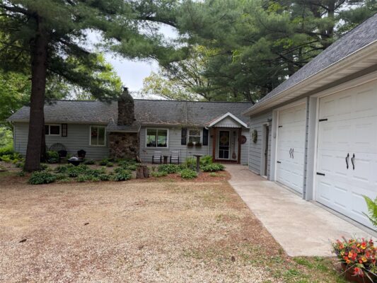 N467 297th Street Eau Galle WI 54737