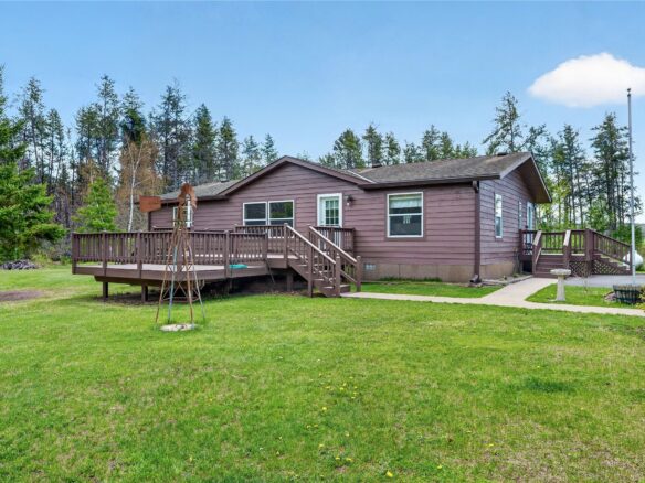 N7520 Pow Road, Springbrook WI — $379,000