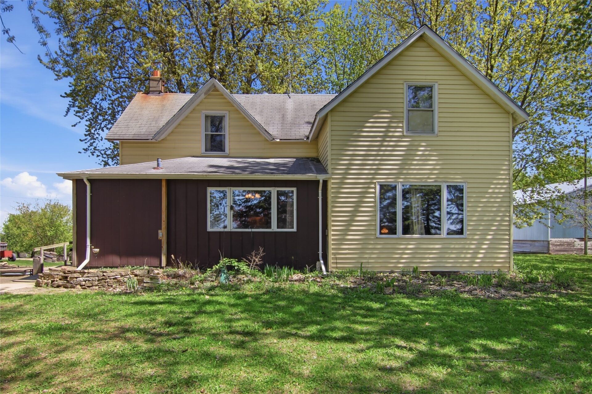W10050 County Road I  Pepin WI 54759