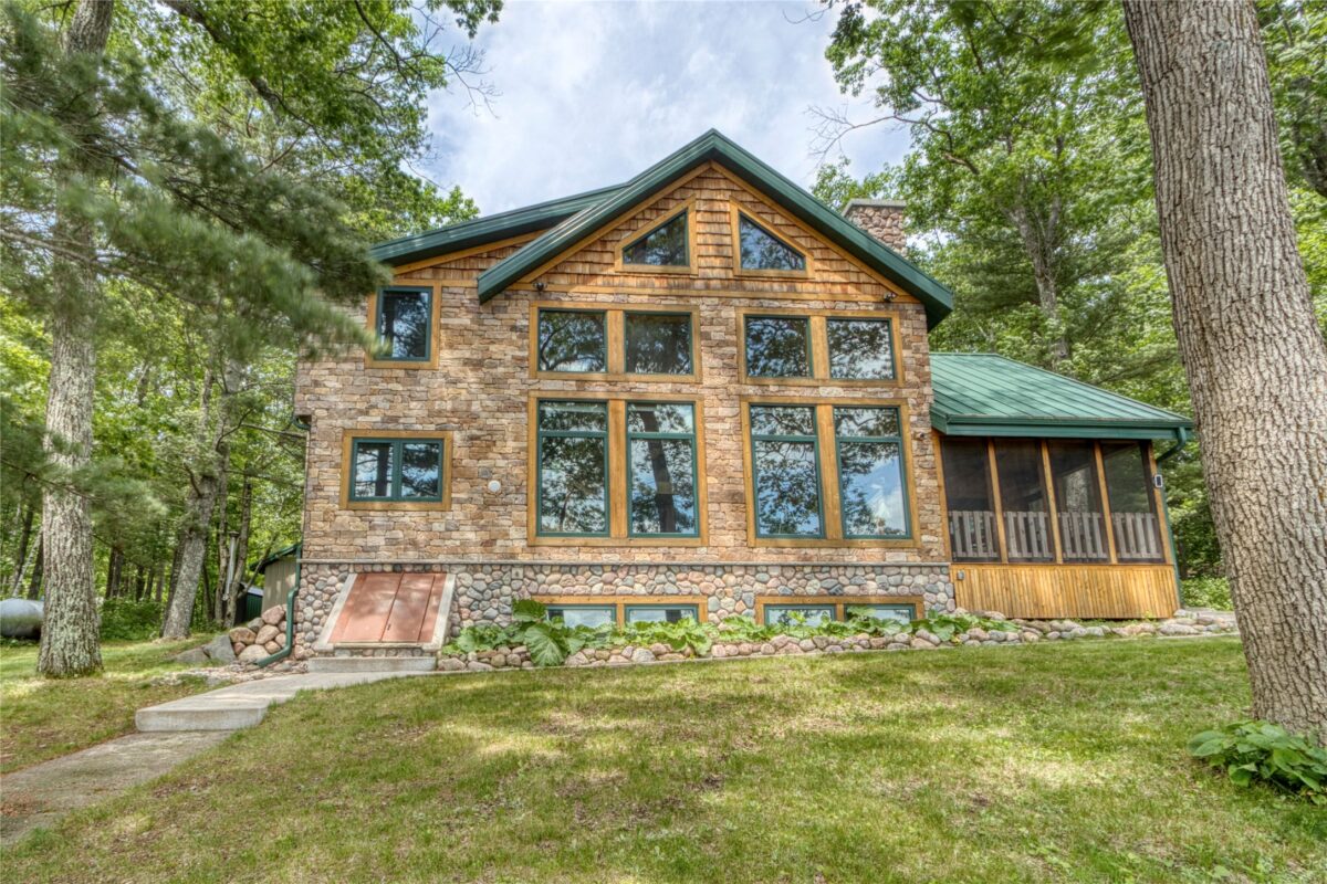 14443W & 14447W Court Oreilles Lake Drive, Hayward, WI