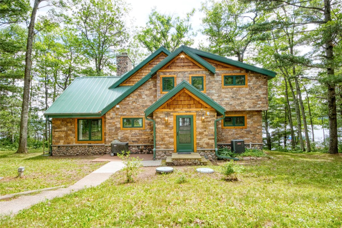 14443W & 14447W Court Oreilles Lake Drive, Hayward, WI