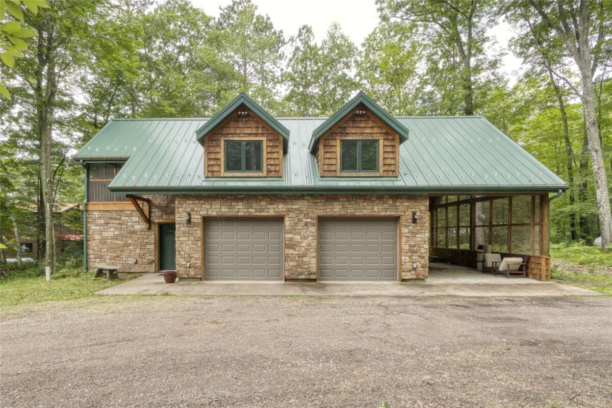 14443W & 14447W Court Oreilles Lake Drive, Hayward, WI