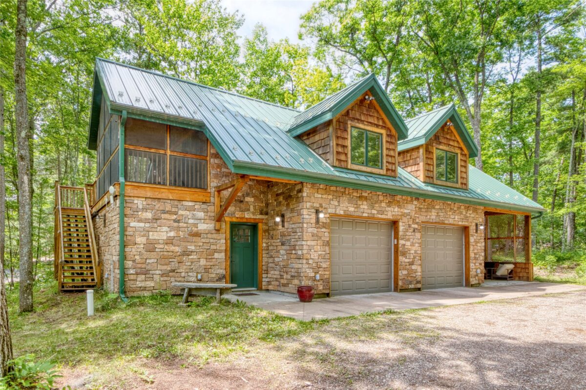 14443W & 14447W Court Oreilles Lake Drive, Hayward, WI