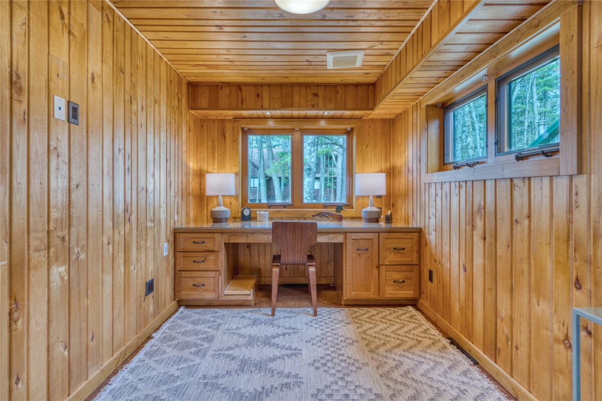 14443W & 14447W Court Oreilles Lake Drive, Hayward, WI