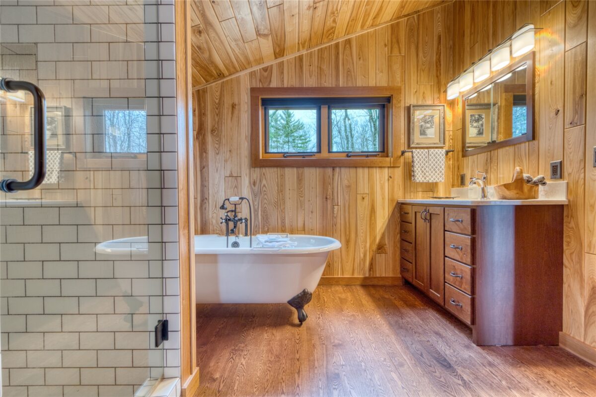 14443W & 14447W Court Oreilles Lake Drive, Hayward, WI