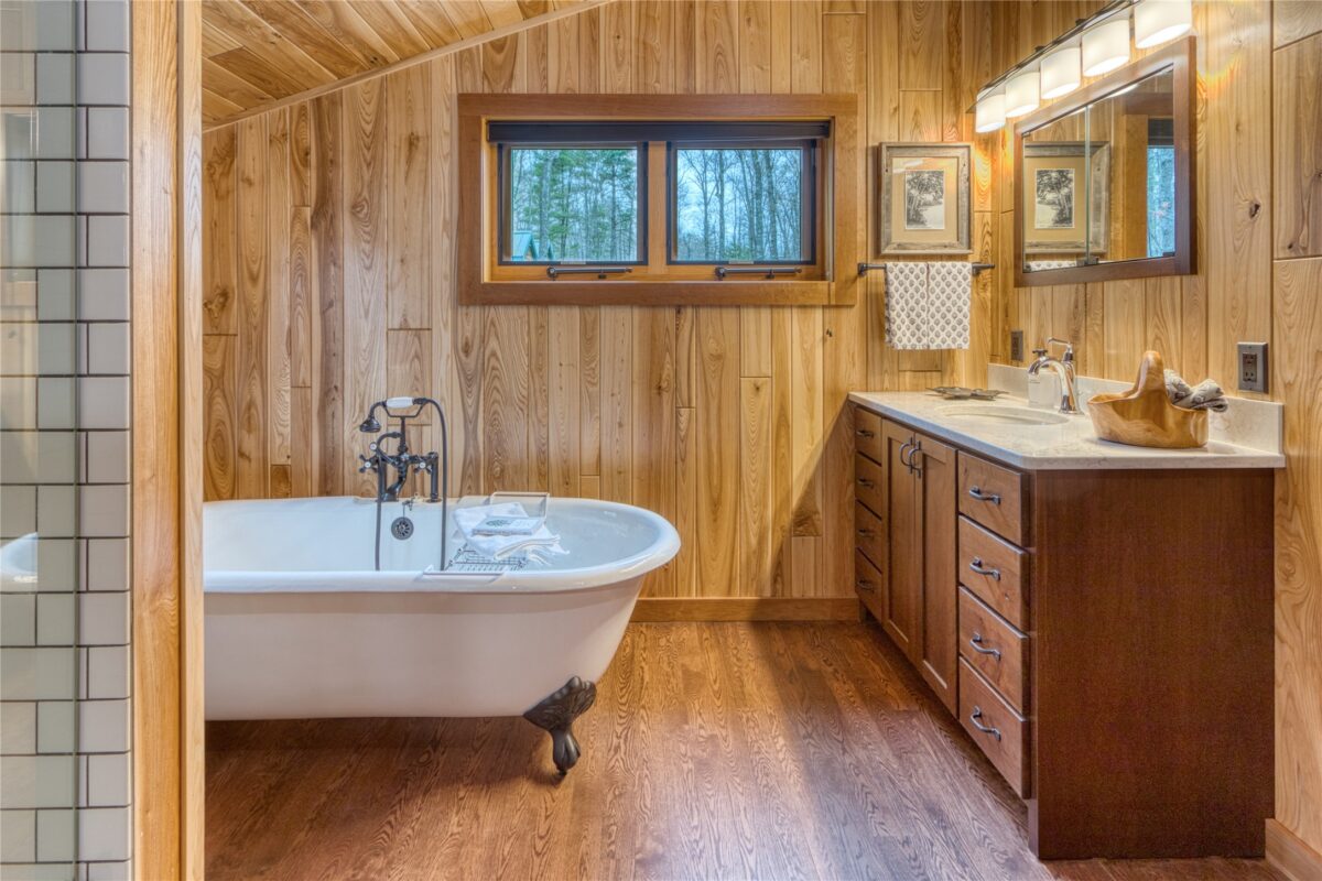14443W & 14447W Court Oreilles Lake Drive, Hayward, WI