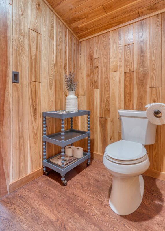14443W & 14447W Court Oreilles Lake Drive, Hayward, WI