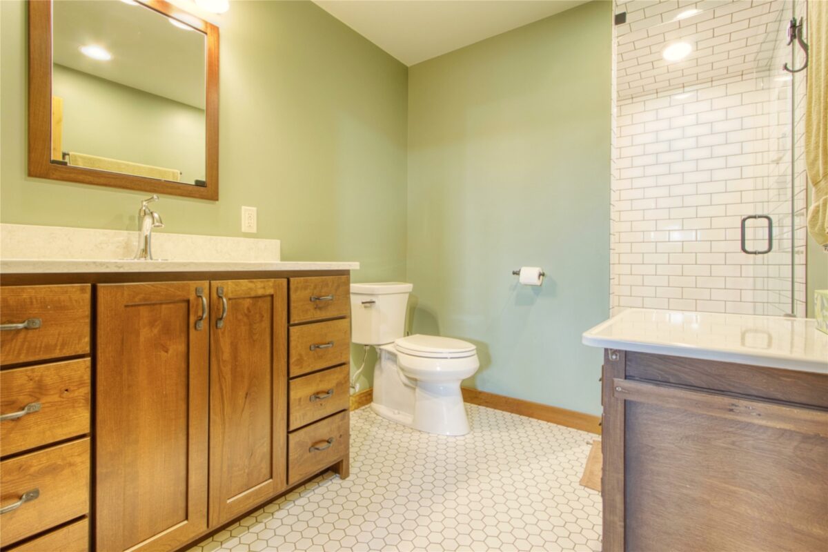 14443W & 14447W Court Oreilles Lake Drive, Hayward, WI