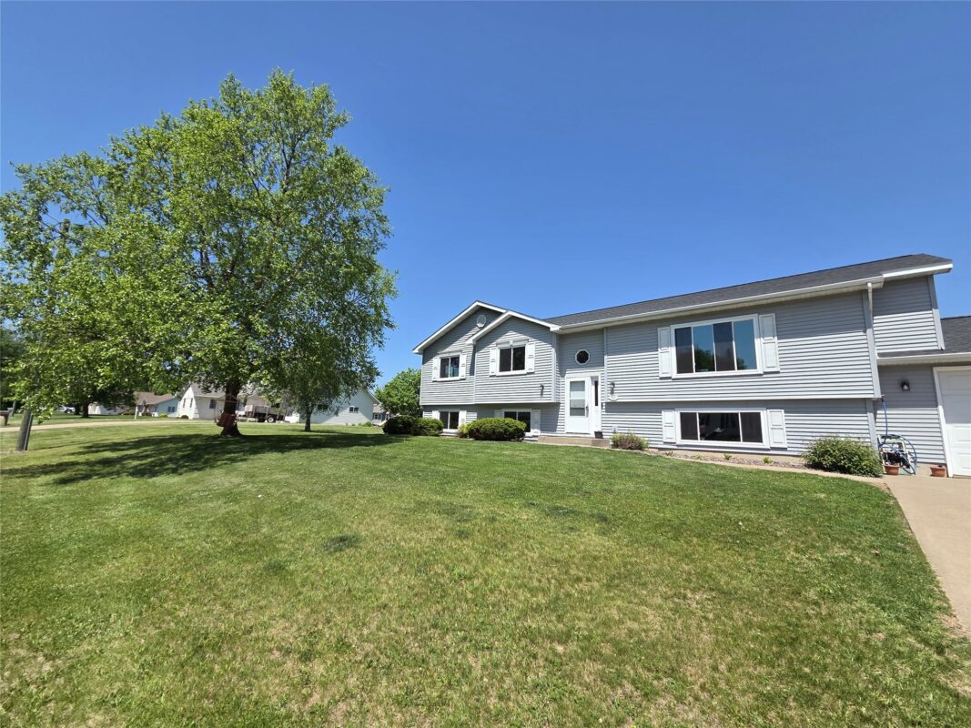 1009 Marian Street, Rice Lake WI 54868 - Residential house for sale - MLS #1601609 - image2