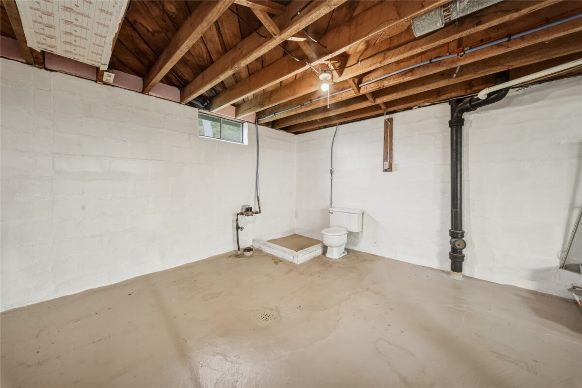 1021 Essex Street, Eau Claire WI 54703 - Residential house for sale - MLS #1601161 - image28