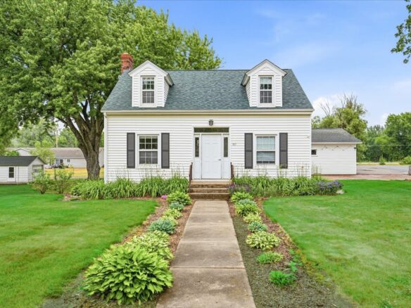 103 1st Street, Dresser WI 54009 - Residential house for sale - MLS #1602068 - image1