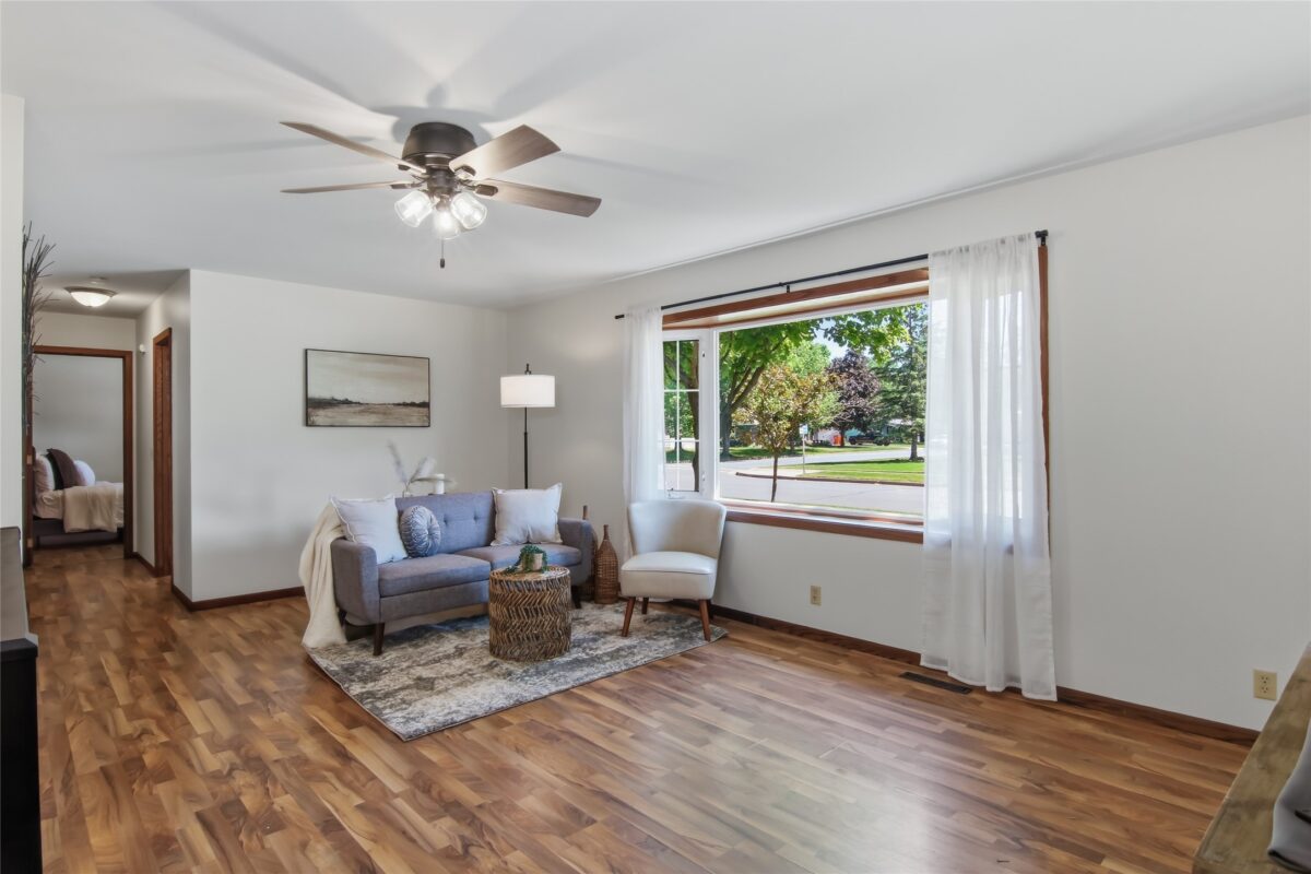 1122 Piedmont Road, Eau Claire WI 54703 - Residential house for sale - MLS #1601398 - image2