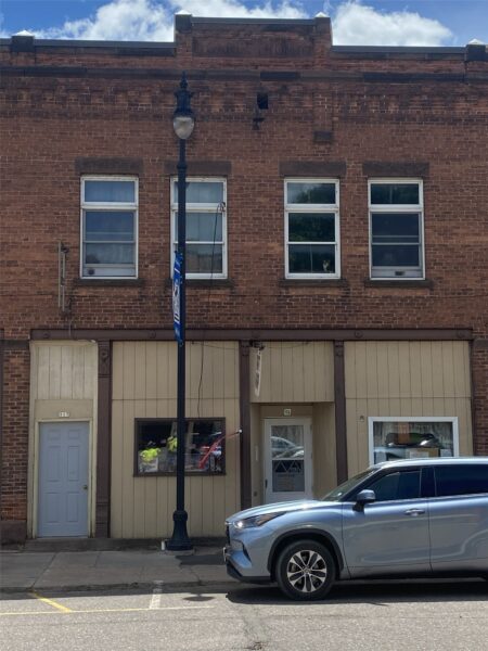 115-117 E Bennett Avenue