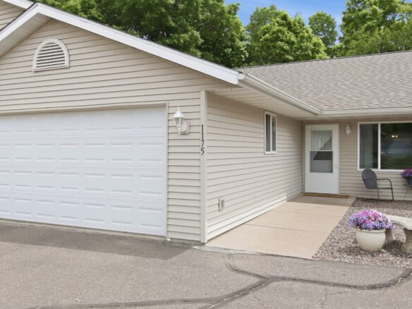 1175 Evergreen Lane, Chippewa Falls WI 54729 - Residential house for sale - MLS #1600043 - image1