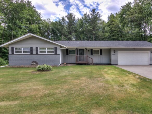 11943 16th Avenue, Chippewa Falls WI 54729 - Residential house for sale - MLS #1602032 - image1