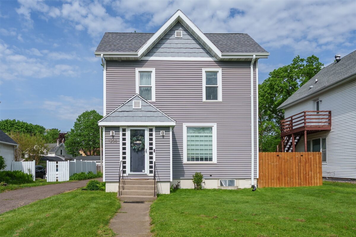 1208 State Street, Eau Claire WI 54701 - Residential house for sale - MLS #1601307 - image2