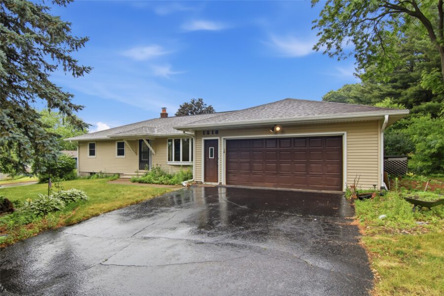 1218 Raedel Road