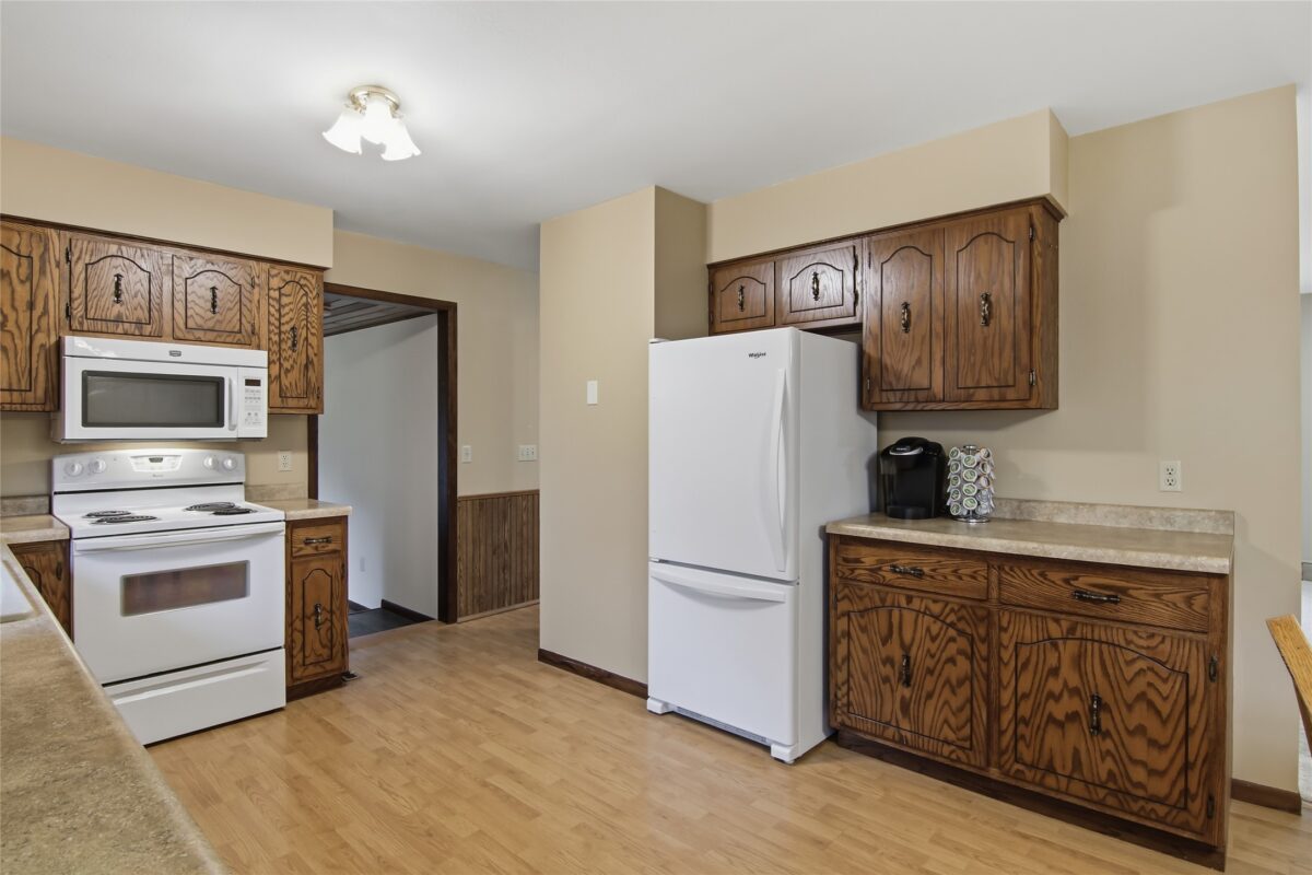 1218 Raedel Road, Eau Claire WI 54703 - Residential house for sale - MLS #1602034 - image11