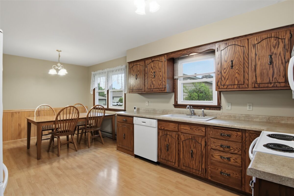 1218 Raedel Road, Eau Claire WI 54703 - Residential house for sale - MLS #1602034 - image8