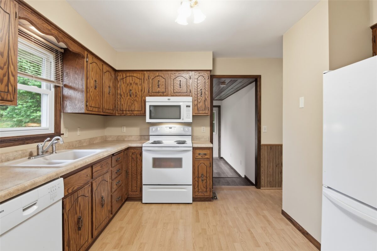 1218 Raedel Road, Eau Claire WI 54703 - Residential house for sale - MLS #1602034 - image9