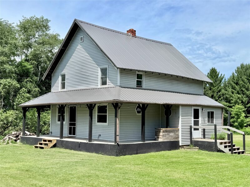 1280 Swiss Chalet Road