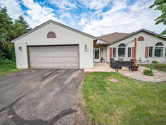 1352 Carriage Drive, Hudson WI 54016 - Residential house for sale - MLS #1602265 - image1