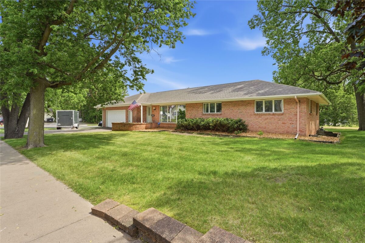 1409 Menomonie Street, Eau Claire WI 54703 - Residential house for sale - MLS #1601928 - image3