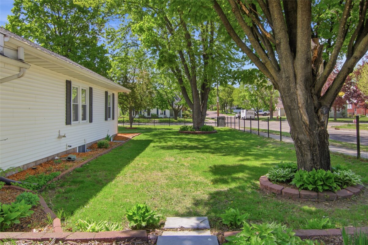1502 Hogeboom Avenue, Eau Claire WI 54701 - Residential house for sale - MLS #1601113 - image32
