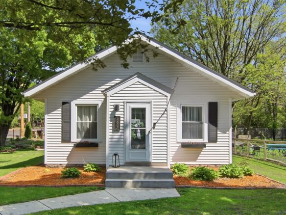 1502 Hogeboom Avenue, Eau Claire WI 54701 - Residential house for sale - MLS #1601113 - image1