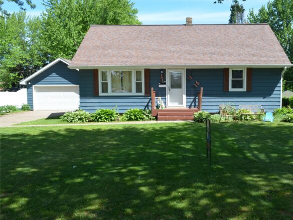 1515 6th Avenue, Bloomer WI 54724 - Residential house for sale - MLS #1602120 - image1