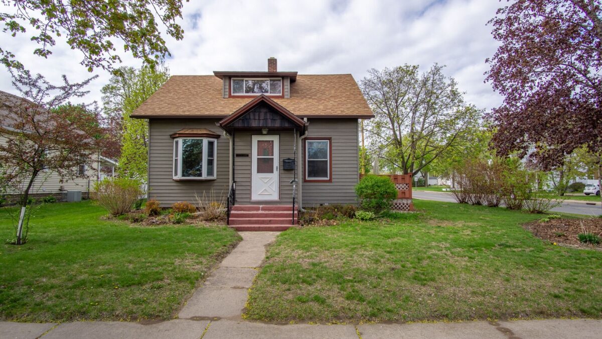 1536 Sherwin Avenue, Eau Claire WI 54701 - Residential house for sale - MLS #1600917 - image2