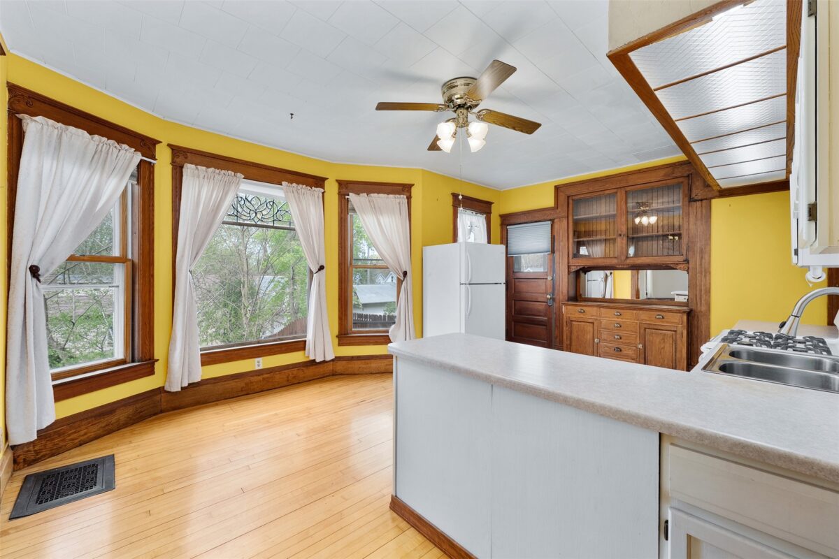 1558 Madison Street, Eau Claire WI 54703 - Residential house for sale - MLS #1600078 - image5
