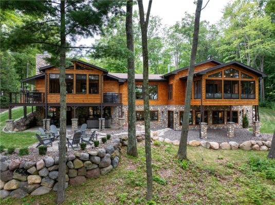 15648W Victory Heights Circle Stone Lake WI 54876