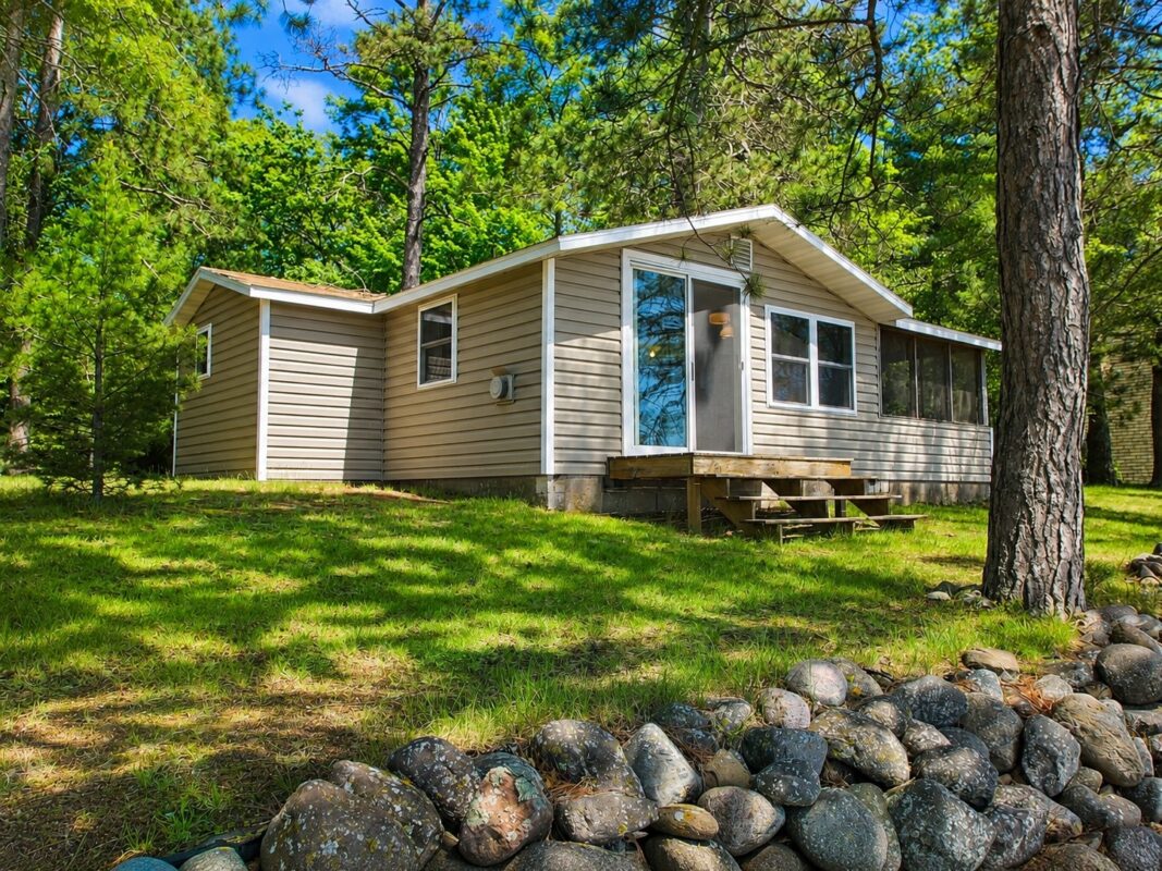 16201/16205 Browns Lane, Stone Lake WI 54876 - Residential house for sale - MLS #1601620 - image2